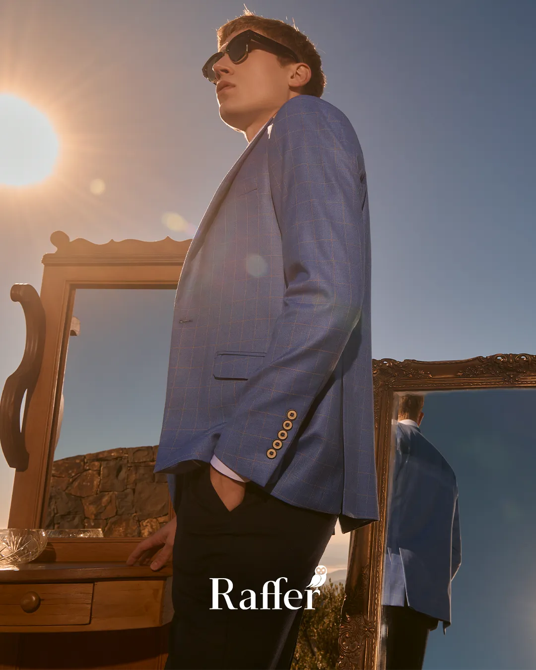 Modelo da coleção, traje social masculino