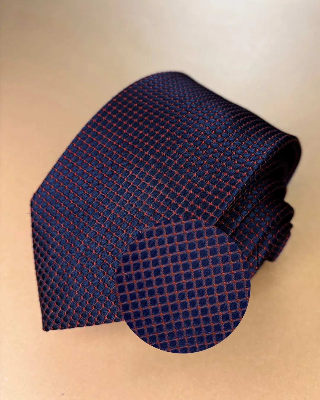 Modelo da coleção, traje social masculino