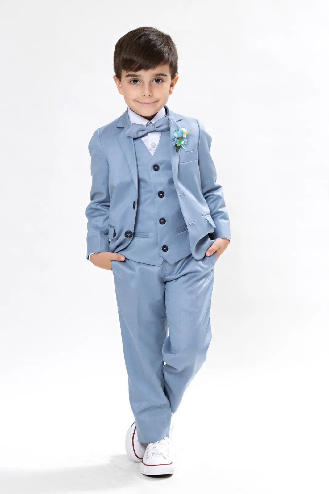 Modelo da coleção, traje social masculino