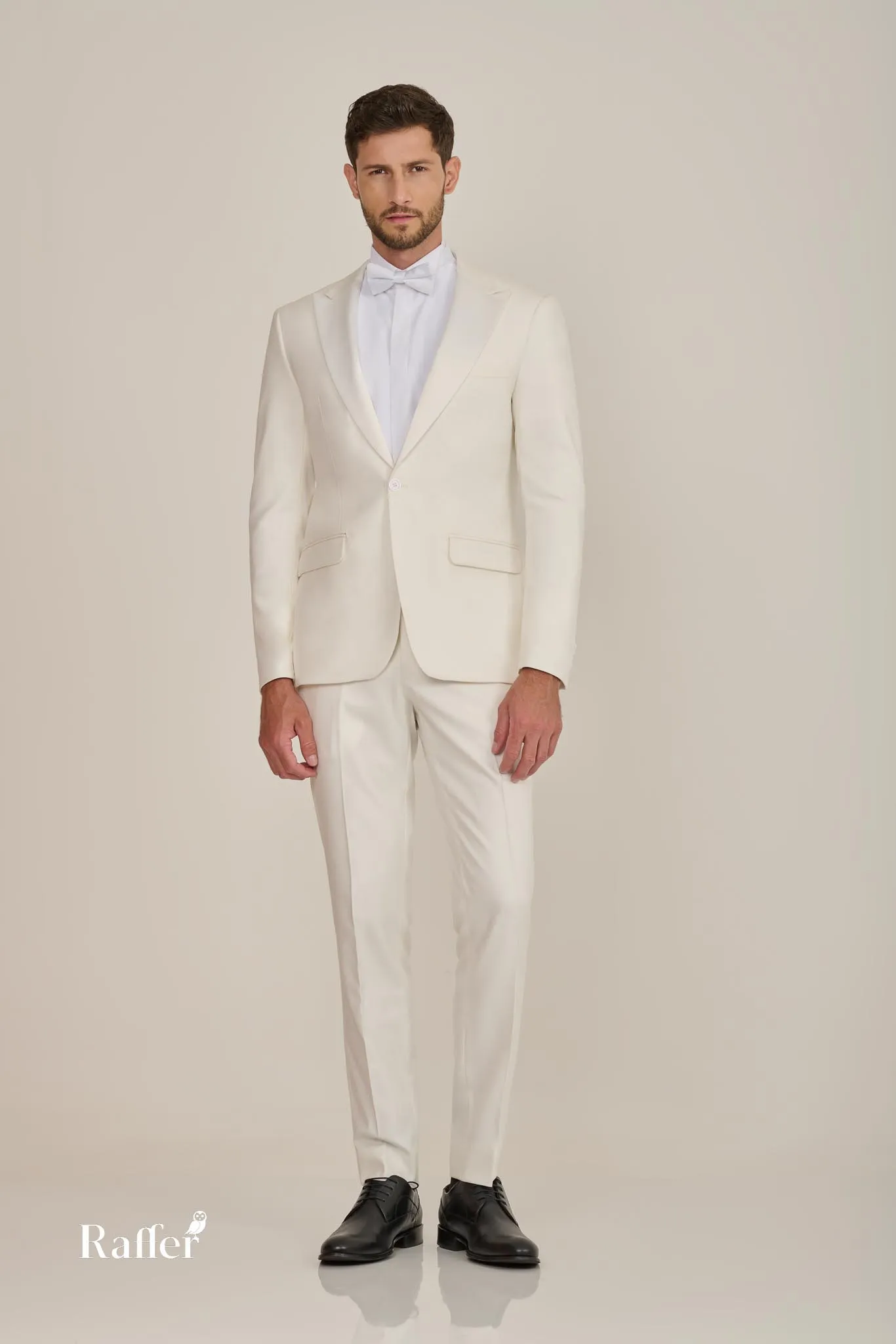 Modelo da coleção, traje social masculino