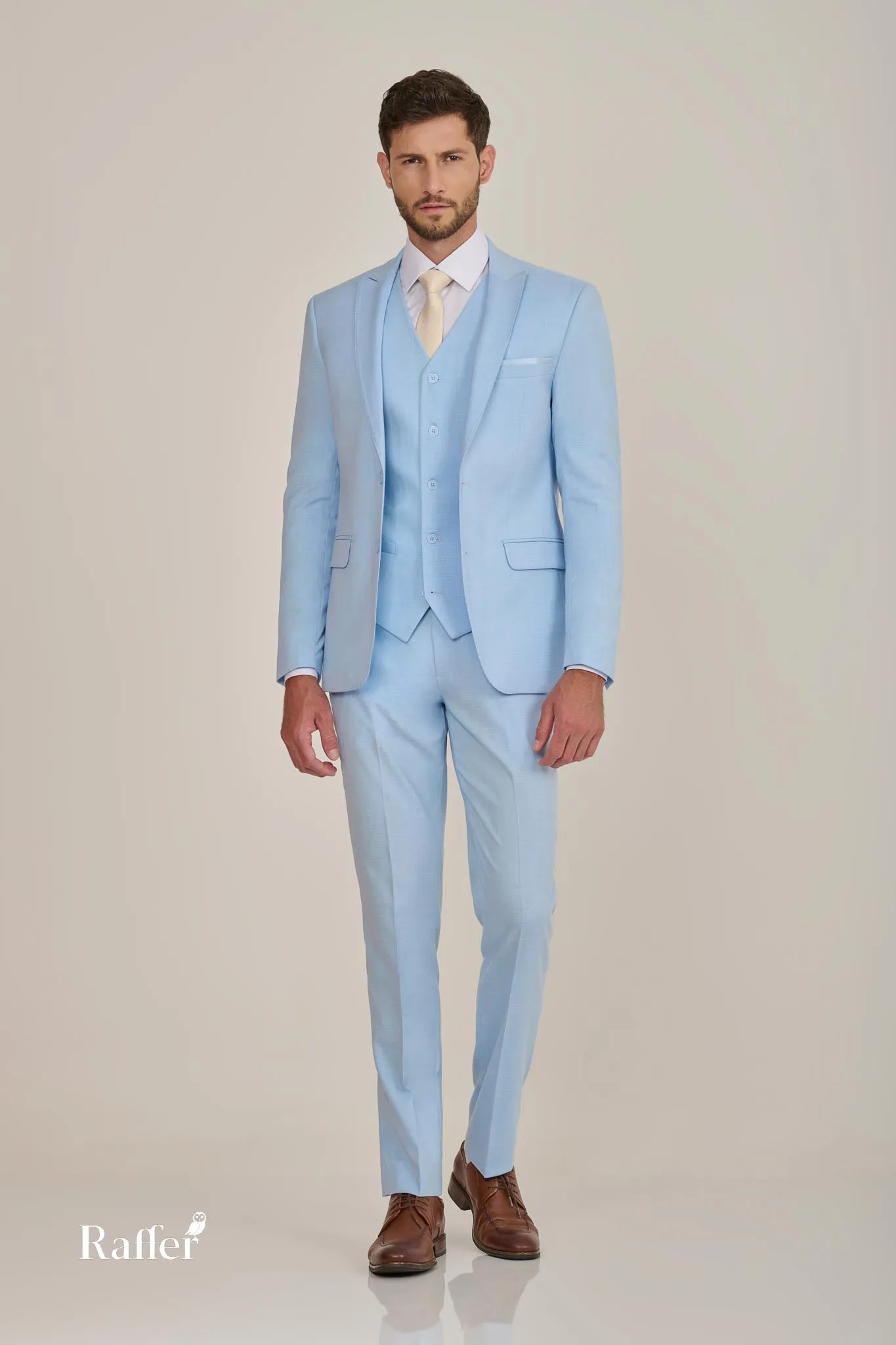 Modelo da coleção, traje social masculino